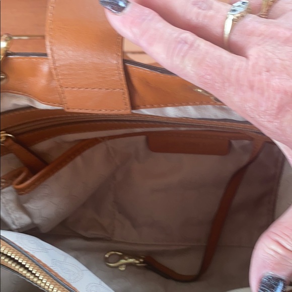 Michael Kors purse - Picture 7 of 10